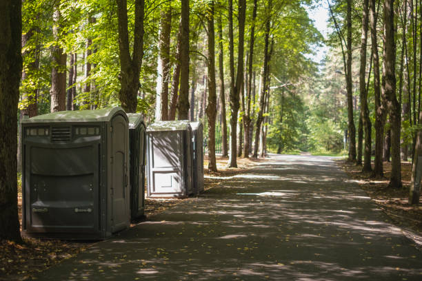 Best Portable restroom trailer rental  in De Leon Springs, FL