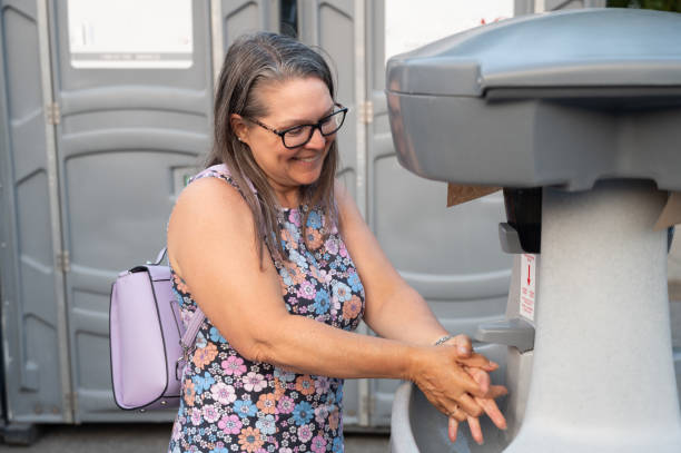 Best Emergency porta potty rental  in De Leon Springs, FL